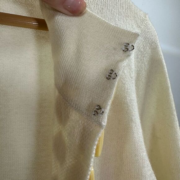 TRINA TURK Women’s Embellished Jewel Trim Cashmere Blend Cardigan Cream Medium - Picture 10 of 12